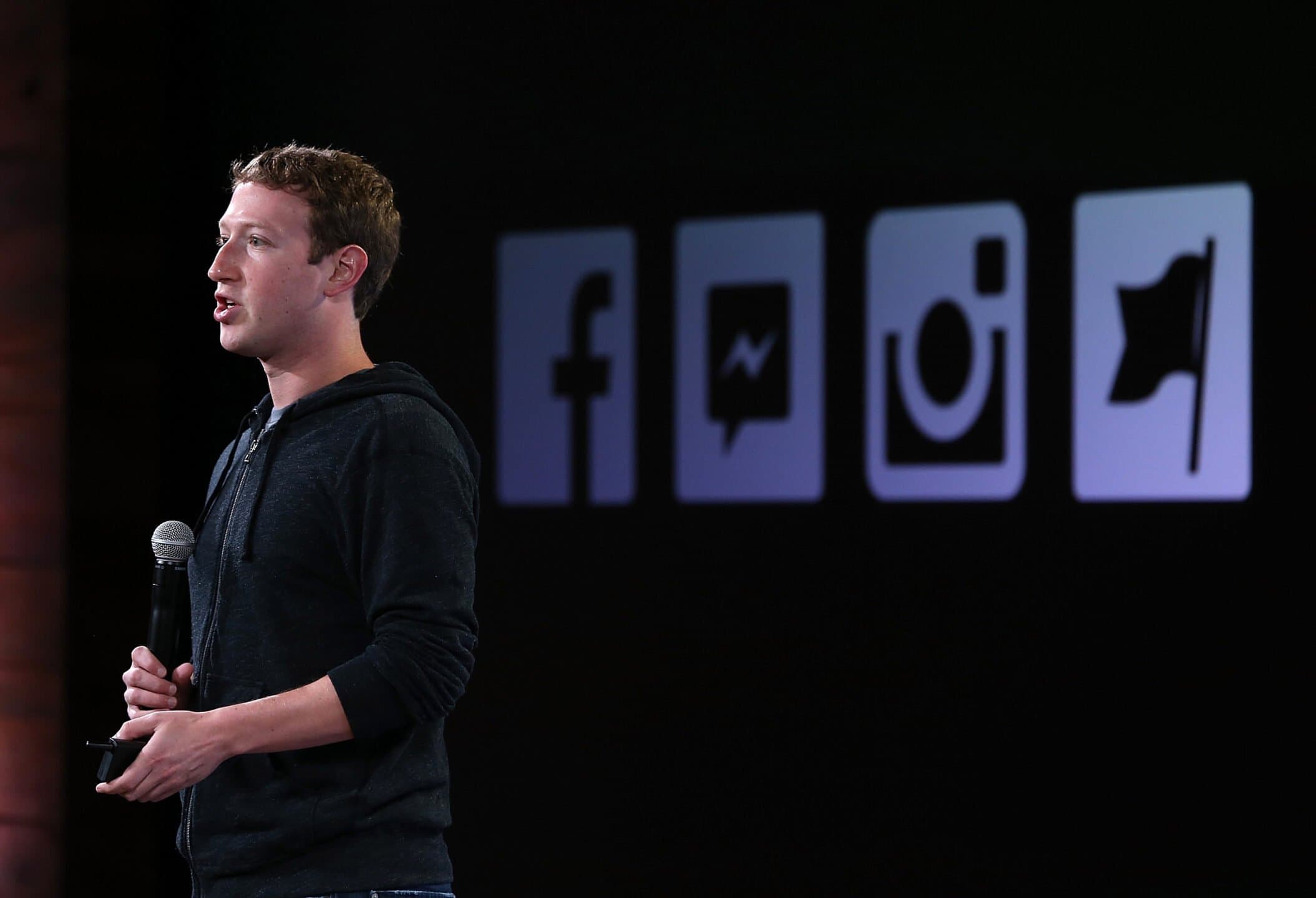 I fondi attaccano, ma solo Zuckerberg ha in mano il futuro di Facebook