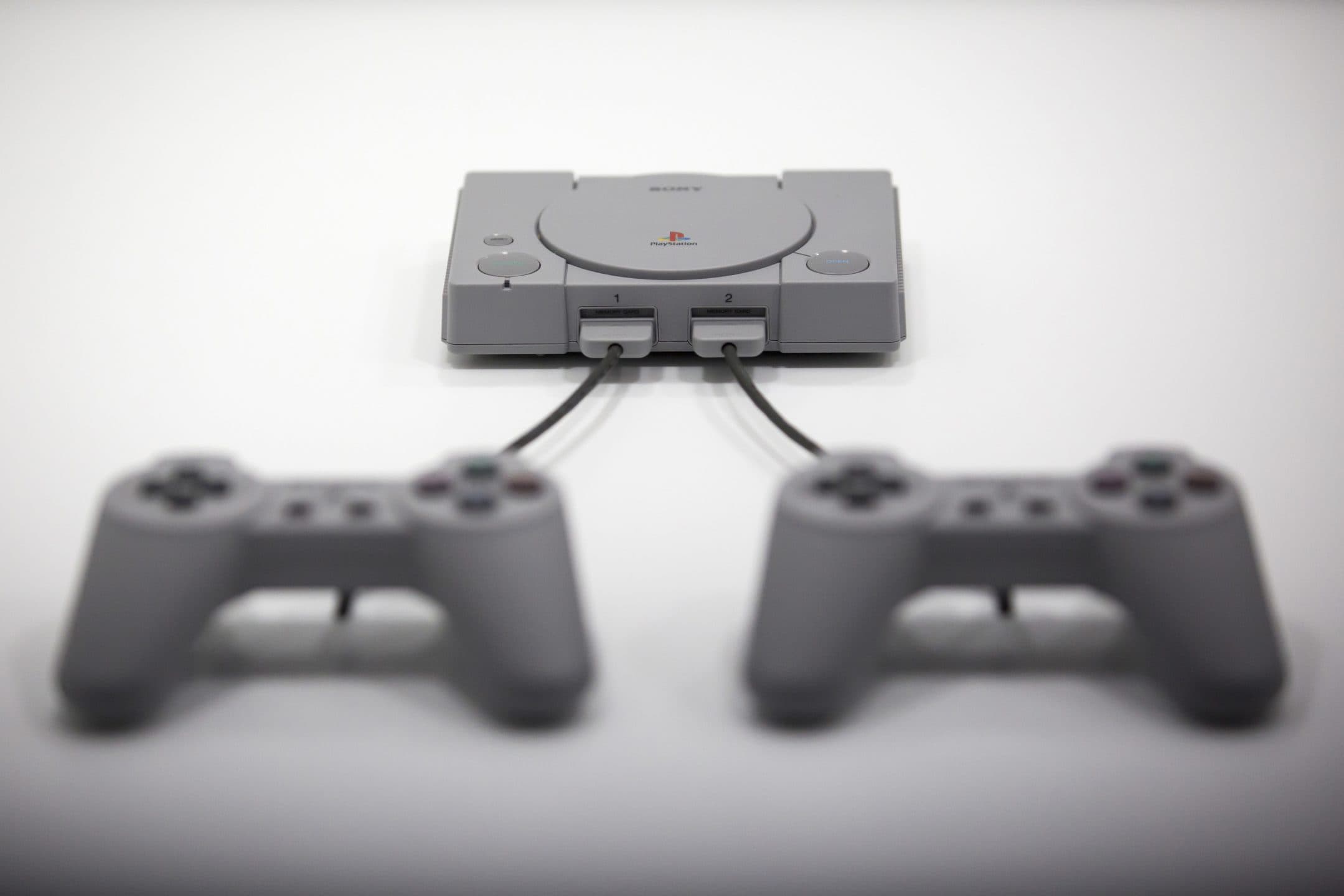 Venticinque anni dopo è ancora PlayStation, icona di una generazione