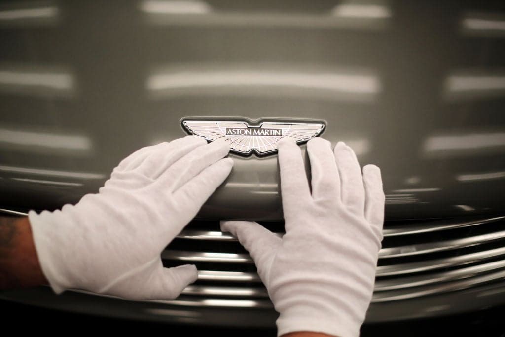Aston Martin, accordo con Lucid Group per la produzione di veicoli elettrici. Vola il titolo in Borsa