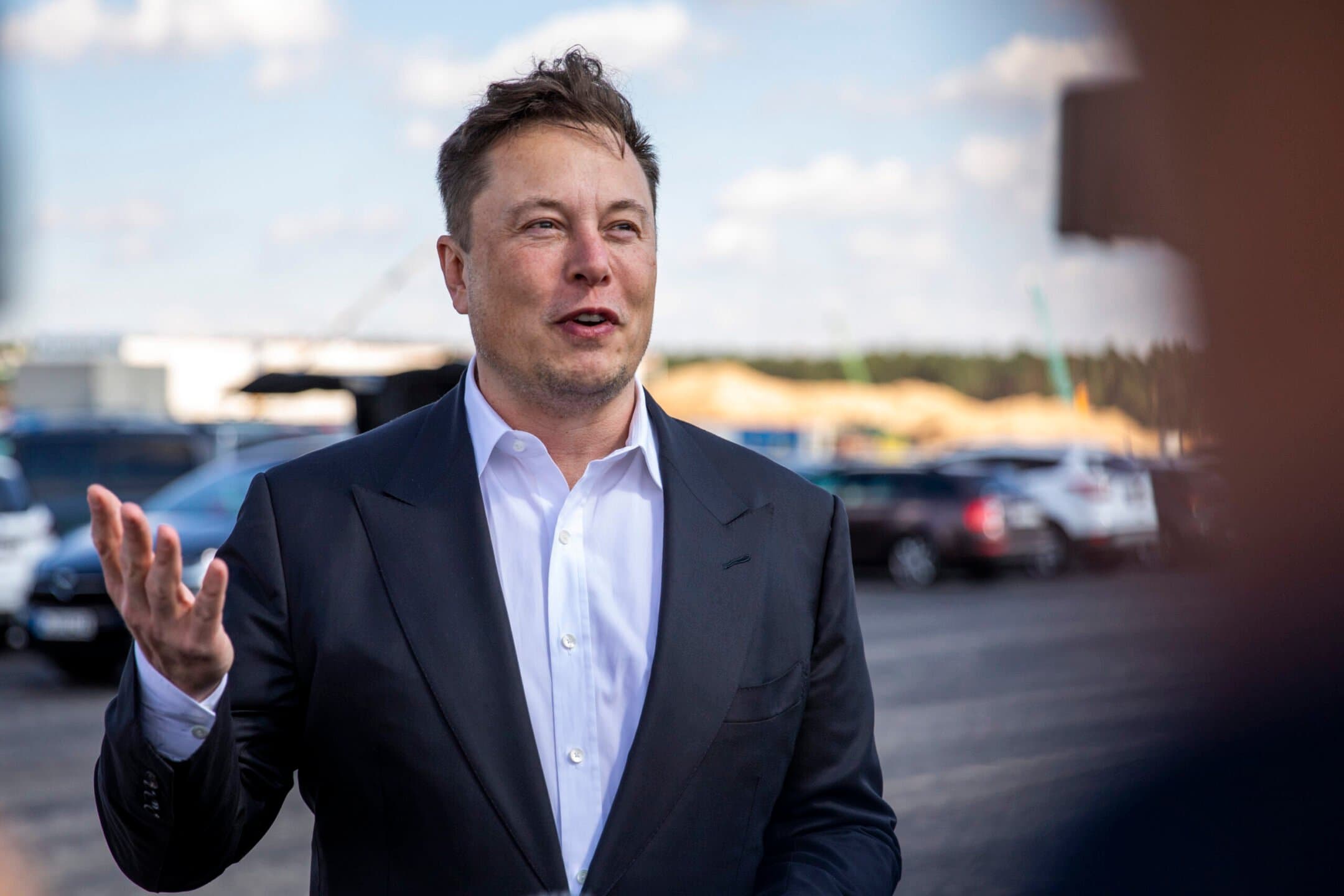 Tesla concederà i servizi di guida autonoma solo ai conducenti più virtuosi