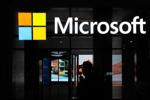 Dopo OpenAI tocca a Mistral: Microsoft punta sull'IA francese