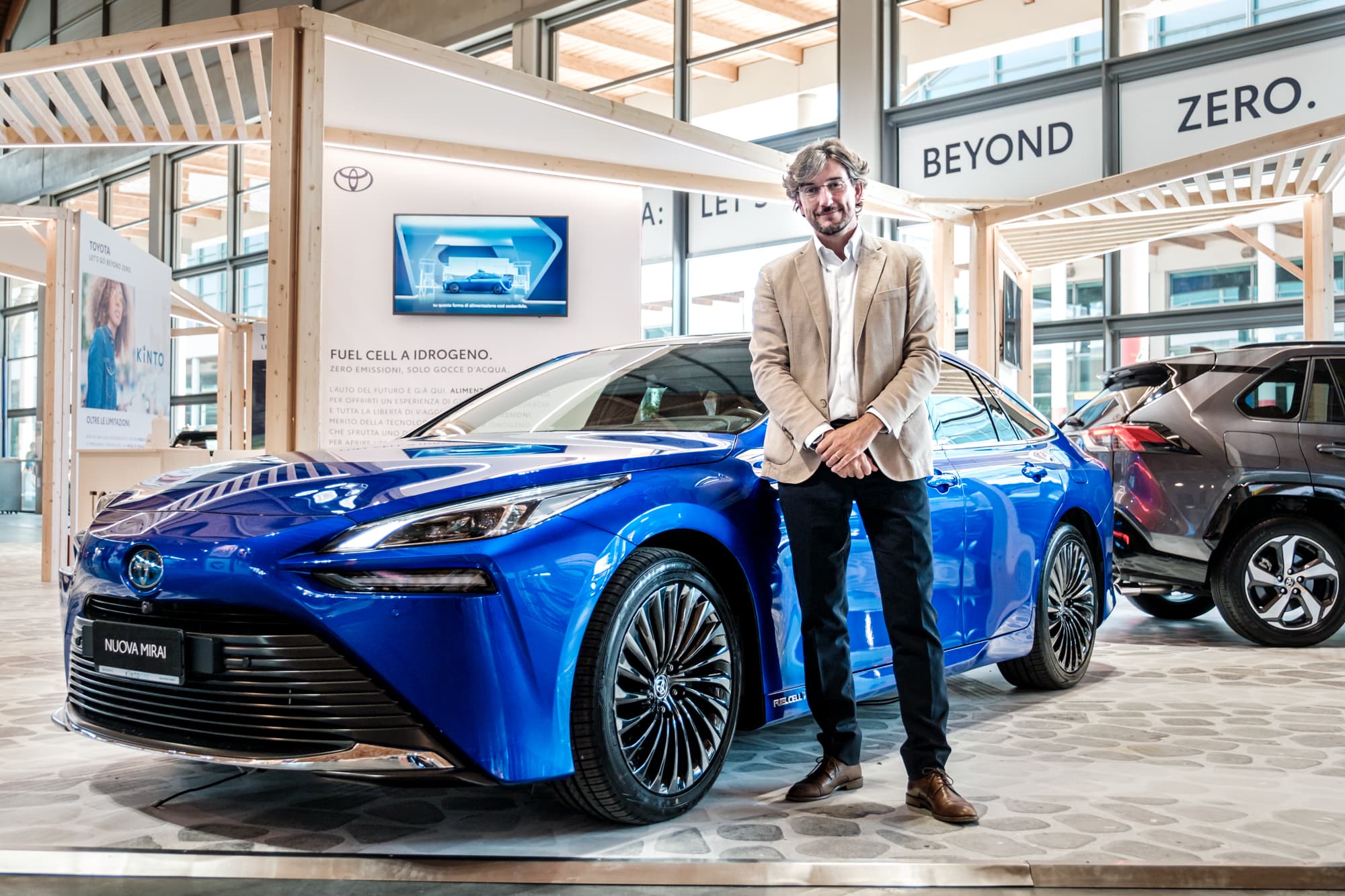 Idrogeno e sharing: Toyota spinge sull'acceleratore della mobilità sostenibile