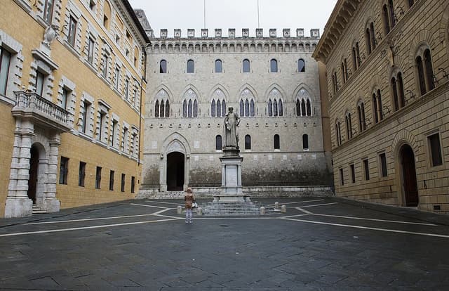 Mps centra il primo obiettivo su Mediobanca: superato il 35%, ora la partita è per il 51%