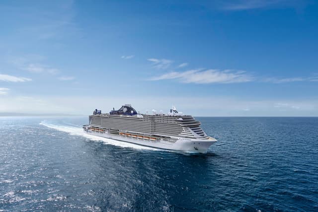 Viaggio dentro la più grande nave da crociera mai costruita in Italia