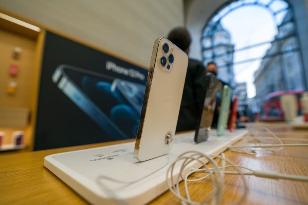 Apple consentirà ai clienti di riparare i propri Mac e iPhone da soli