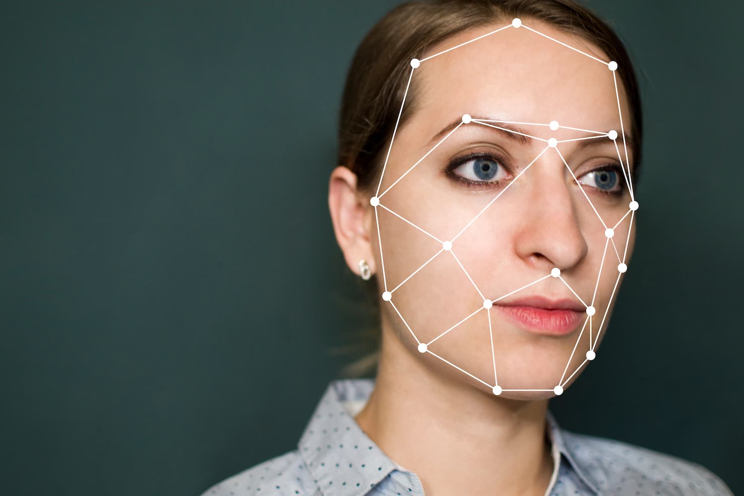 Pornografia e frasi mai dette: tutti i pericoli dei deep fake