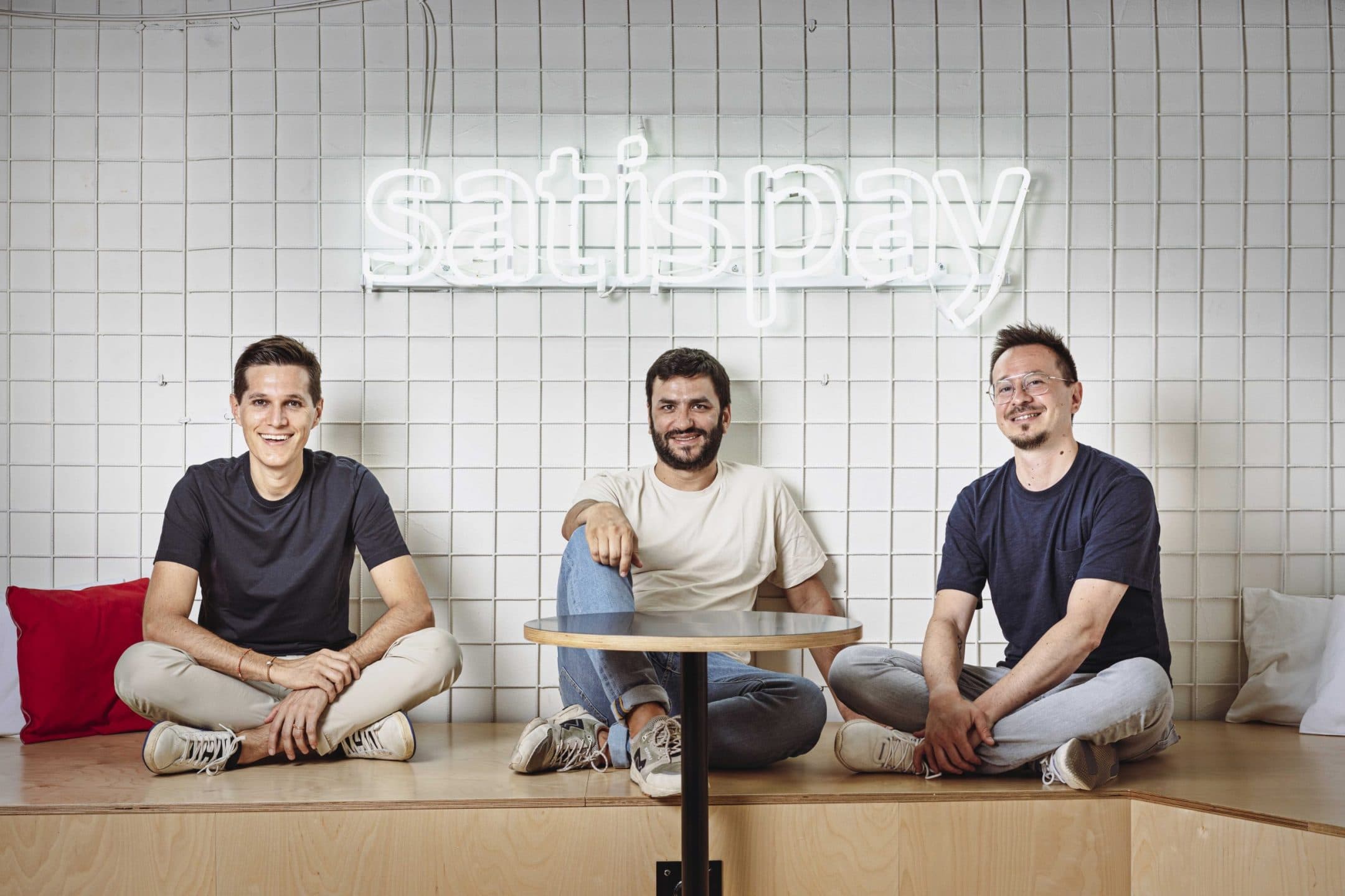 Satispay: "Dal 7 aprile ci sarà una commissione dell'1% per i pagamenti nei negozi fisici"