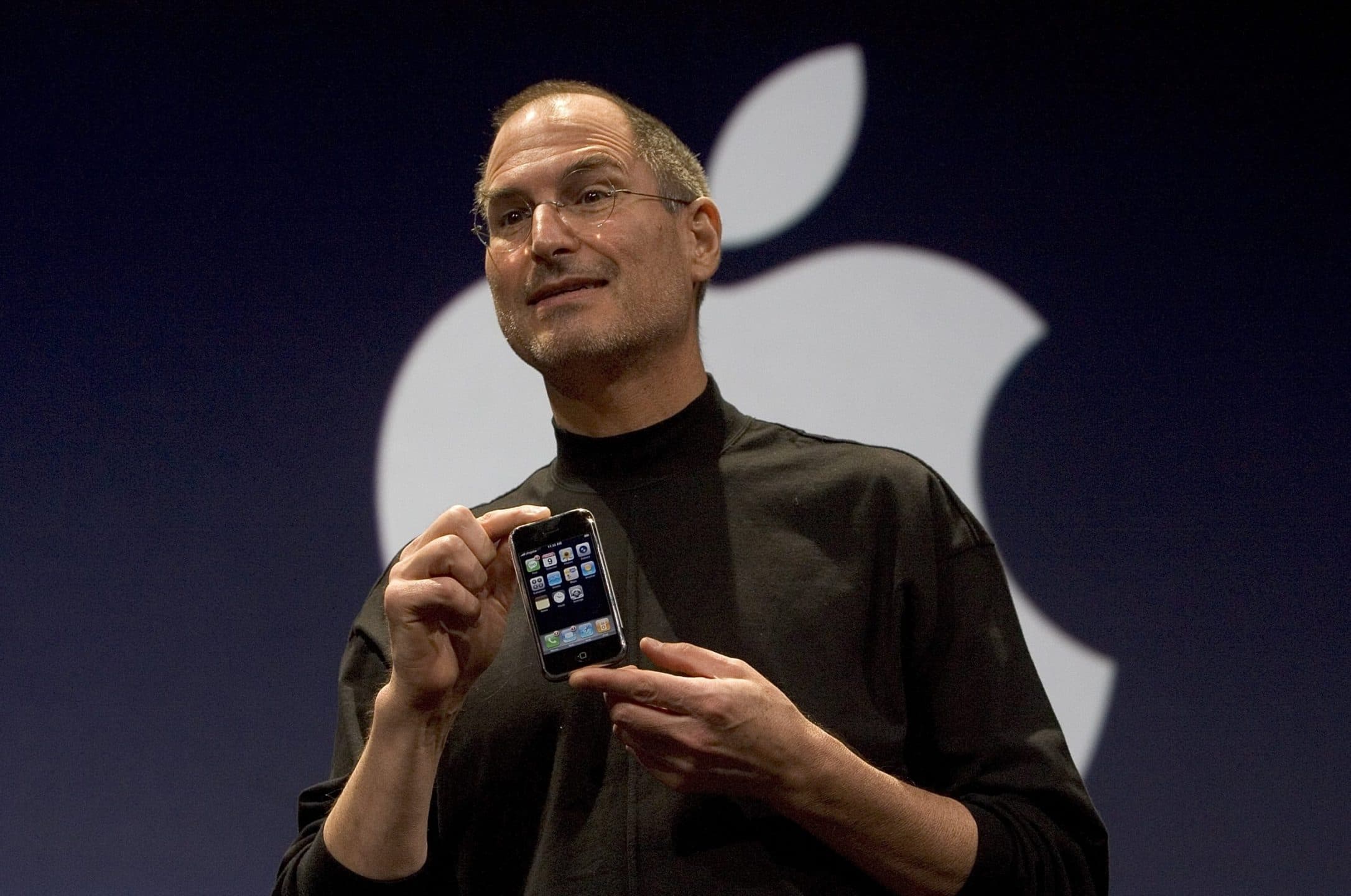 16 anni di iPhone, ecco cosa è cambiato (e cosa cambierà)