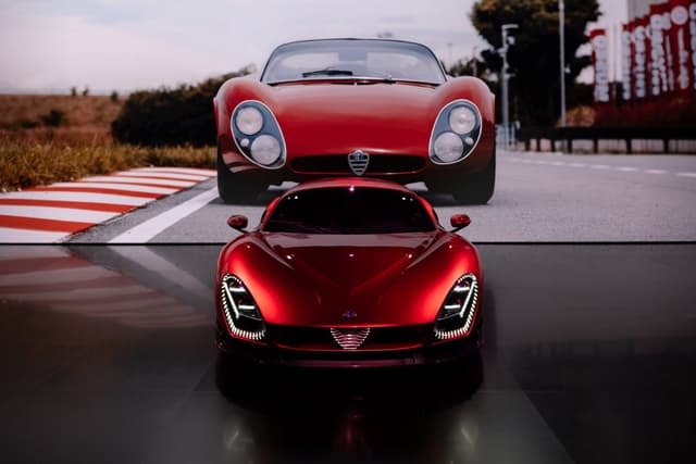 Design vintage, prestazioni futuristiche: svelata la nuova Alfa Romeo 33 stradale