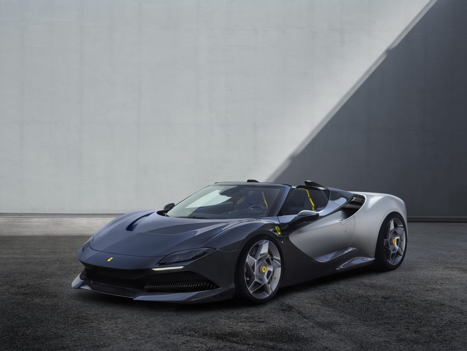 Ferrari SP-8: la nuova one-off della casa di Maranello