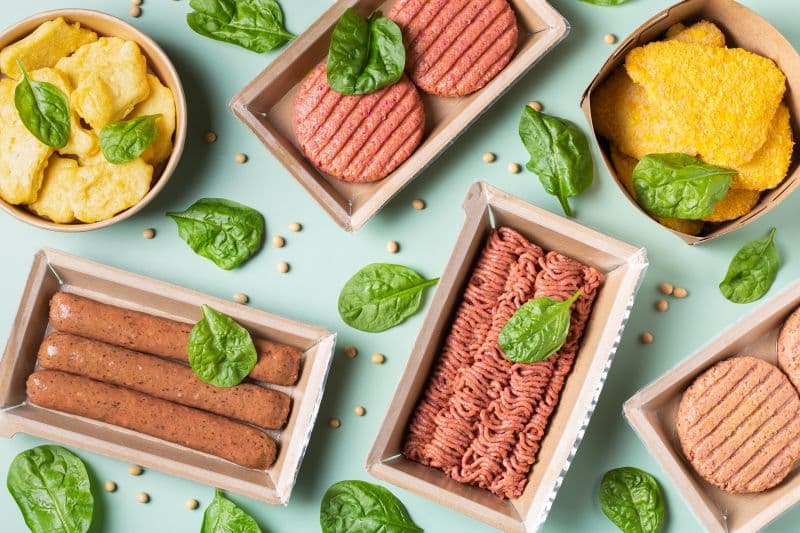 Più alimenti plant-based, spezie orientali e uso dell'AI: come cambierà il nostro modo di mangiare nel 2024?