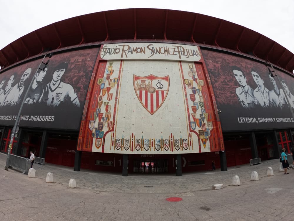 Il Siviglia si affida a IBM e all'intelligenza artificiale per scovare i talenti nel calcio