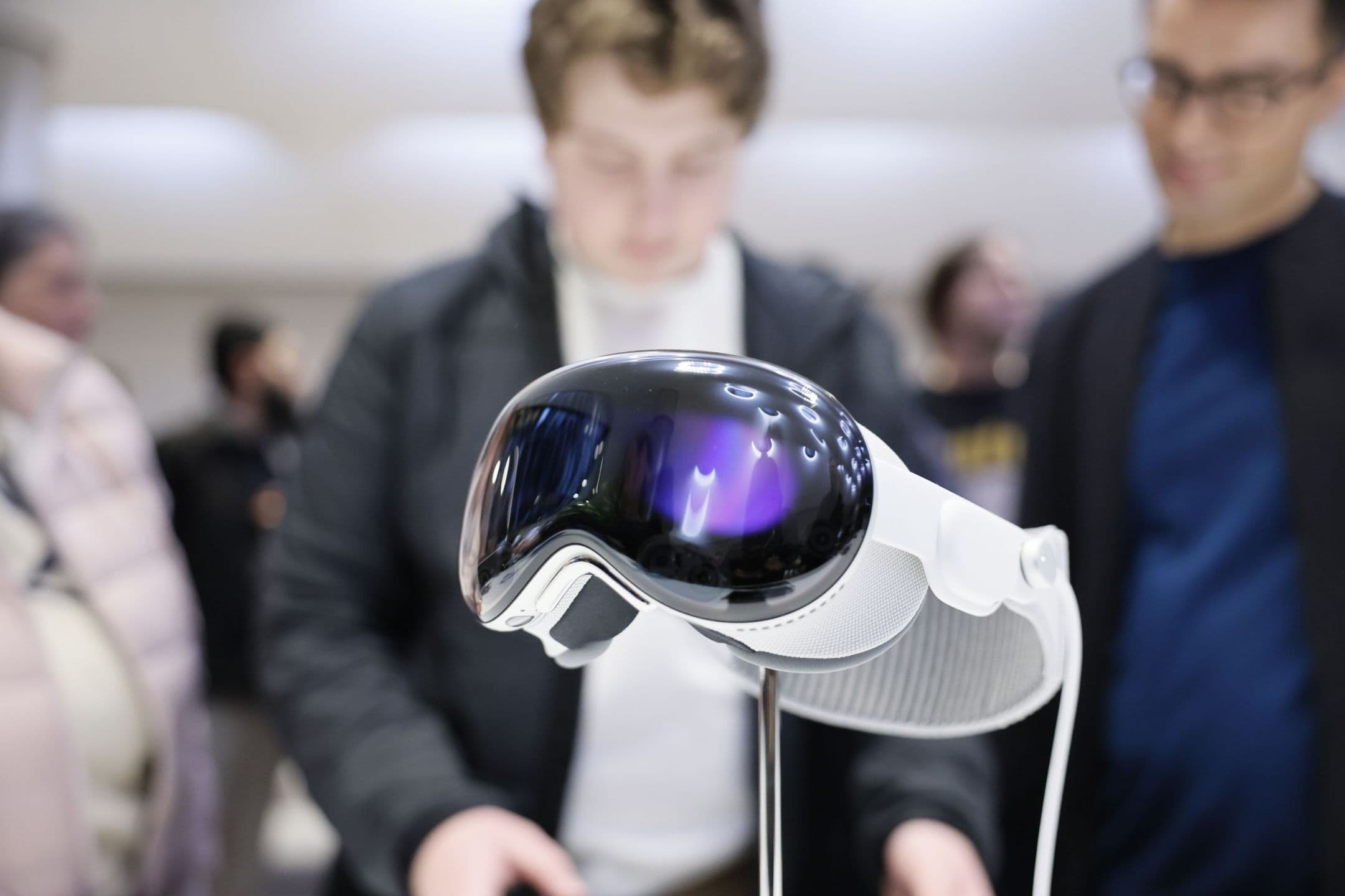 Come il visore Apple potrebbe fondere il mondo reale con quello digitale