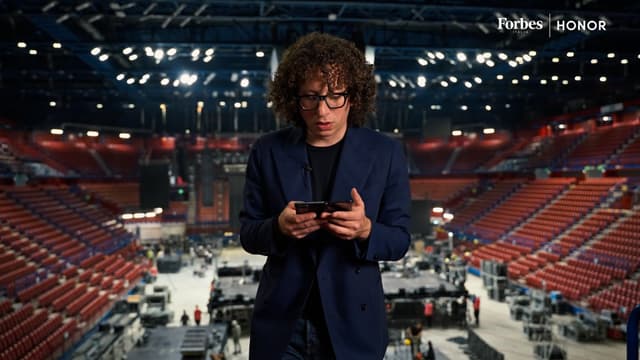 "The Tomorrow Makers": Luca Toscano sulle potenzialità del multischermo per il business