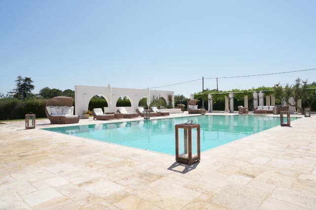 Dalla Masseria Lamacerase alla spiaggia di Polignano a Mare, il G7 tra le meraviglie della Puglia