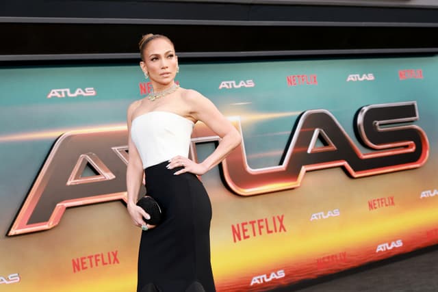 Jennifer Lopez racconta a Forbes il suo nuovo film su Netflix
