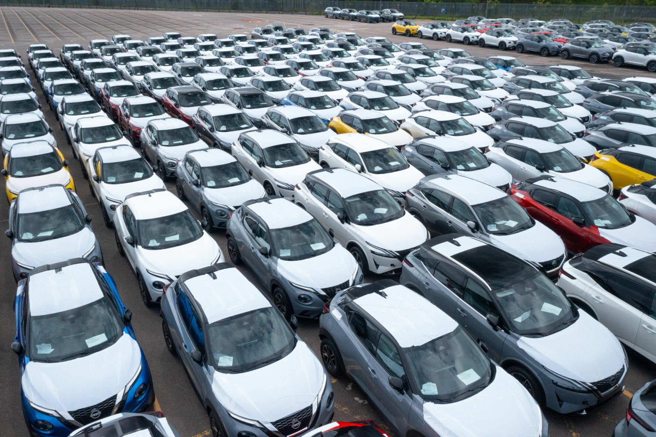 Come Nissan vuole accompagnare i clienti verso un futuro di mobilità elettrica