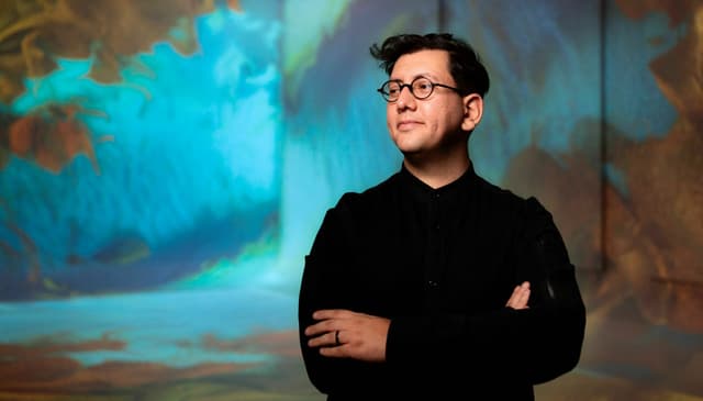 "L'IA è un pennello con cui creare": l'artista digitale Refik Anadol si racconta