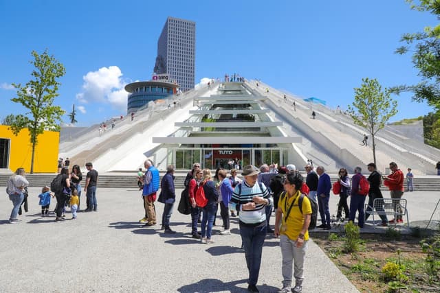 Tirana capitale della cultura nel 2025: la trasformazione edilizia e finanziaria di un paese in pieno sviluppo