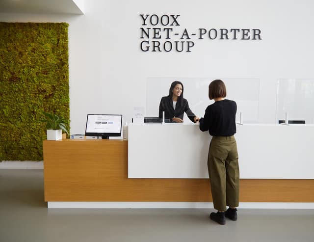 Richemont vende Yoox Net-A-Porter alla tedesca Mytheresa: accordo per creare un colosso del lusso digitale