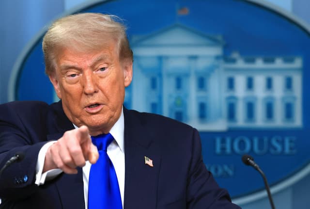 Trump sospende per altri 90 giorni i dazi alla Cina