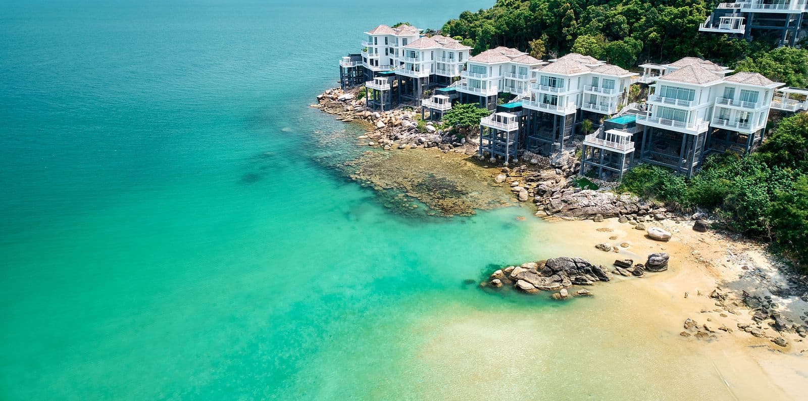 Il sud del Vietnam in 10 esperienze di lusso: tra grattacieli, spiagge e leggende