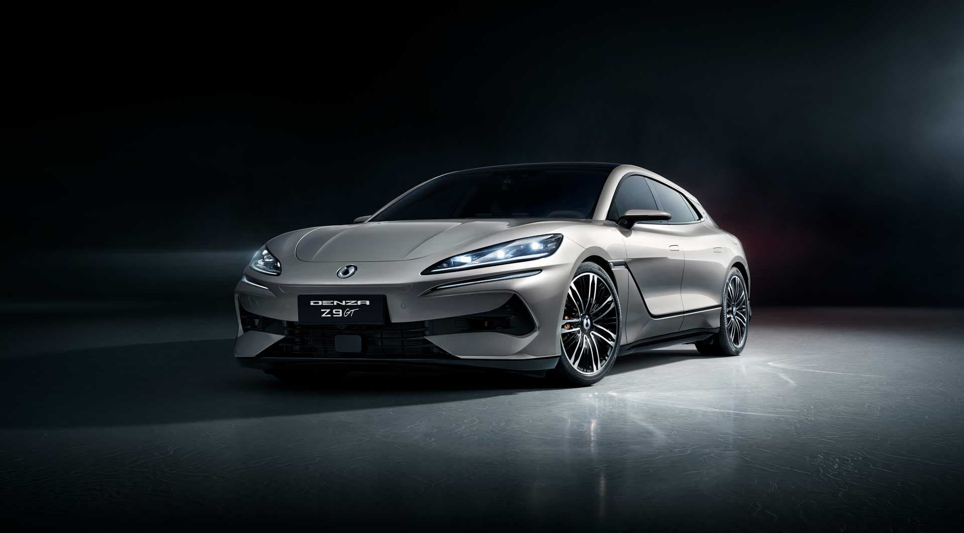 Scarlino ha ospitato la nuova Denza Z9GT tra vela e automotive