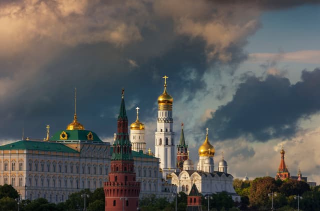 La Russia nell’ombra del dragone favorisce solo due egemonie, Cina e Stati Uniti